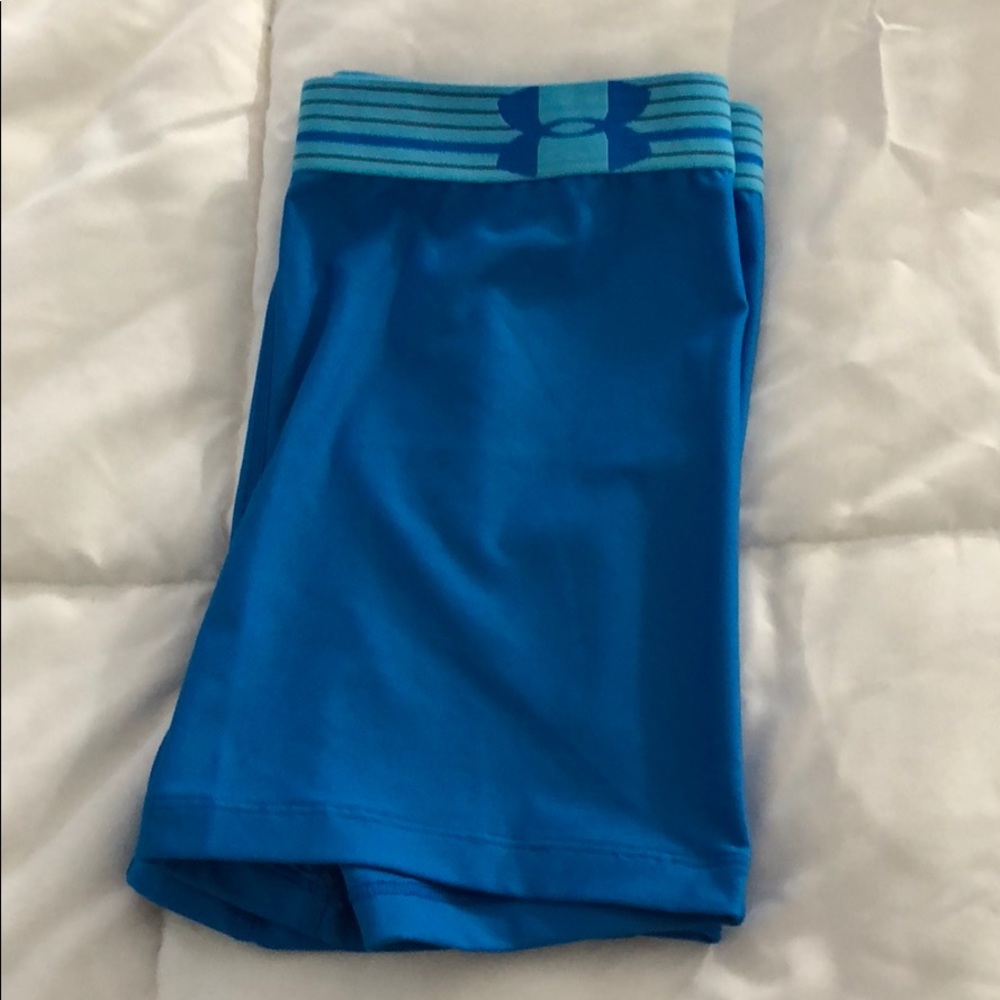 Under armor compression short fitted